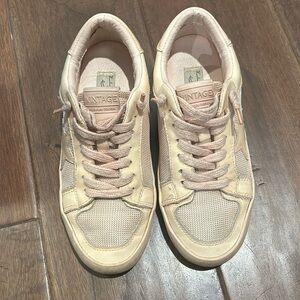 Vintage Havana sneakers